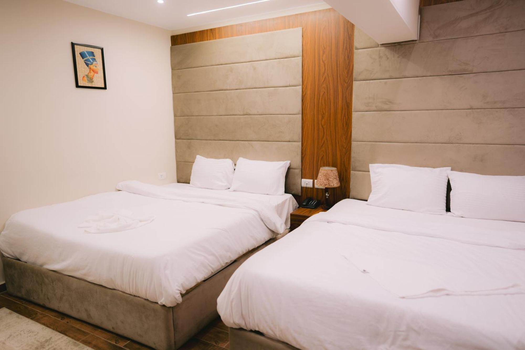 Tuya Pyramids Inn Kafrat al Jabal Exterior photo