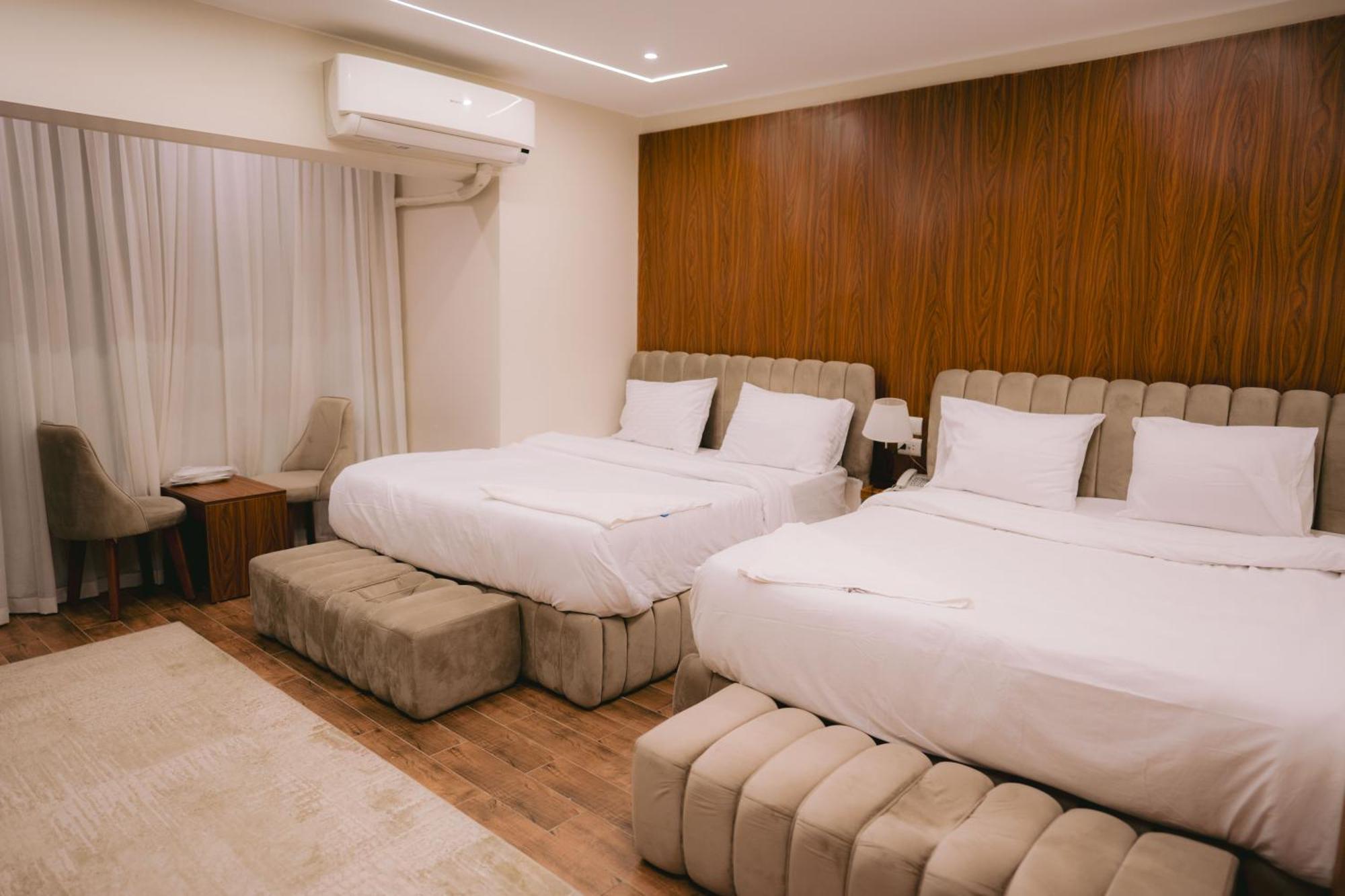Tuya Pyramids Inn Kafrat al Jabal Exterior photo