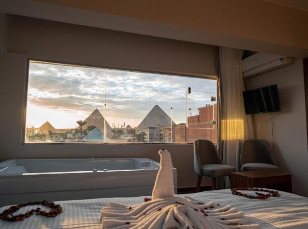 Tuya Pyramids Inn Kafrat al Jabal Exterior photo